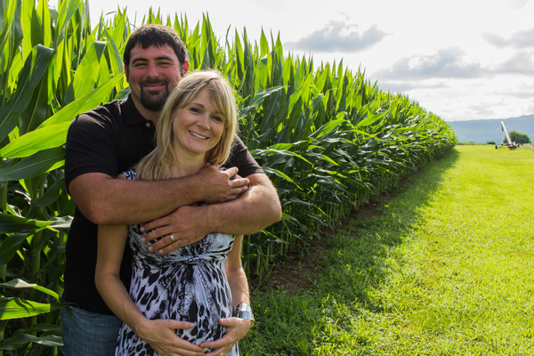 The Stork OTC Photography Pregnant Couple